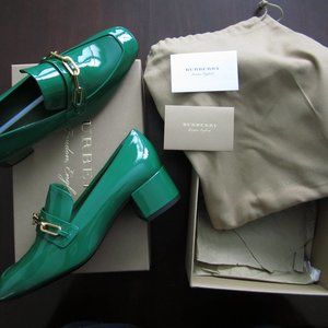 Burberry London Bright Green Women's Chillcot Patent Leather Pumps